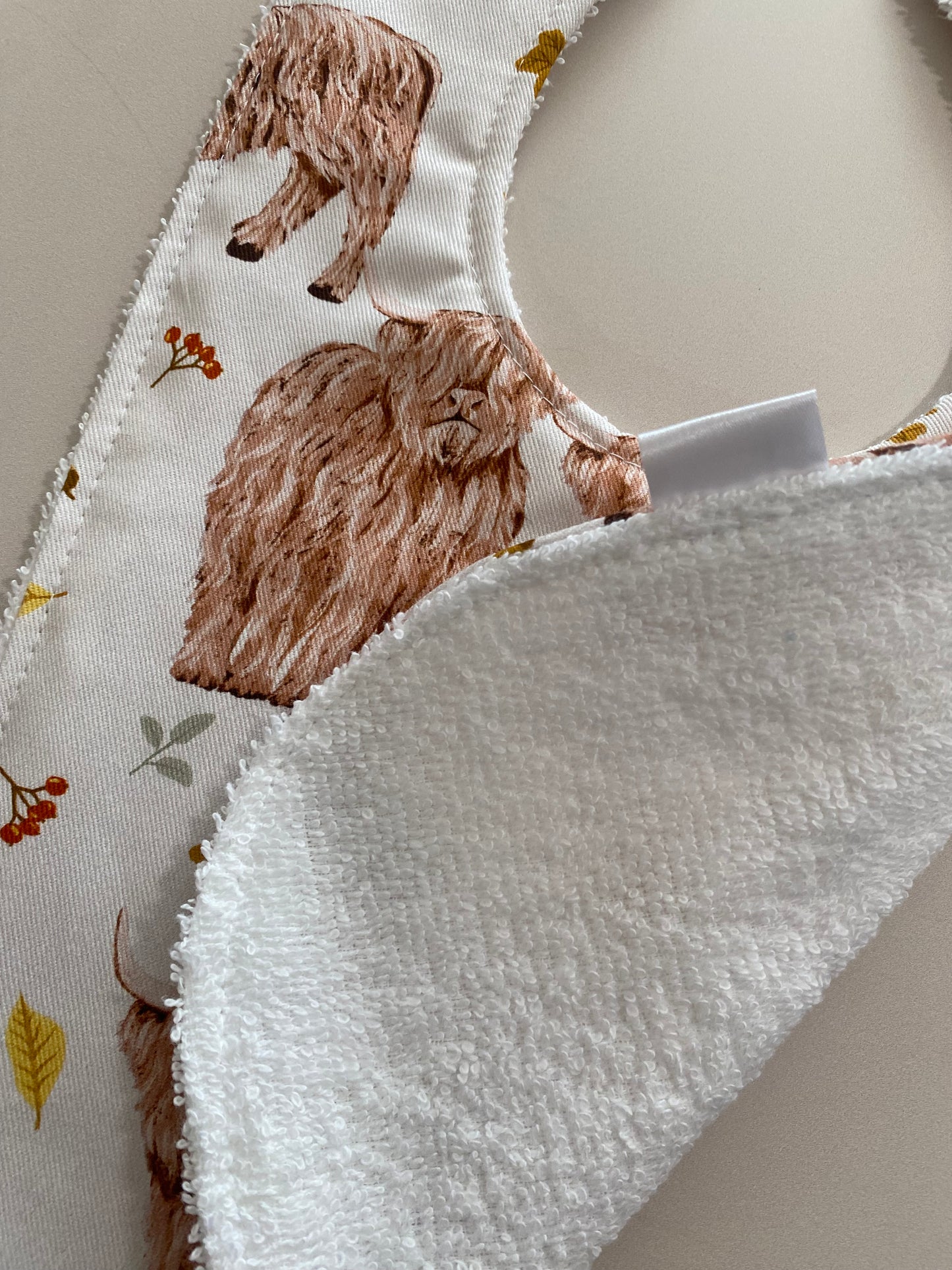 Highland cow Super absorbent Bib