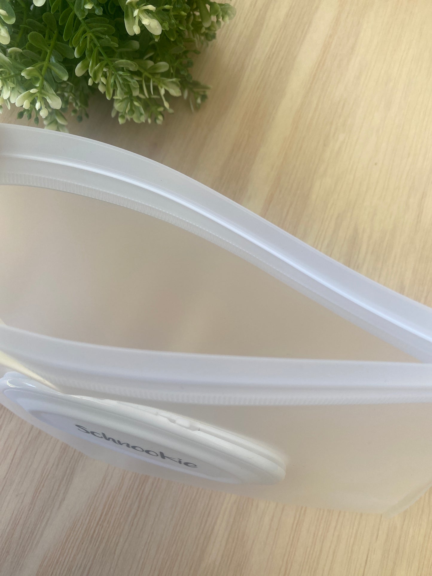 Refillable wipes pouch