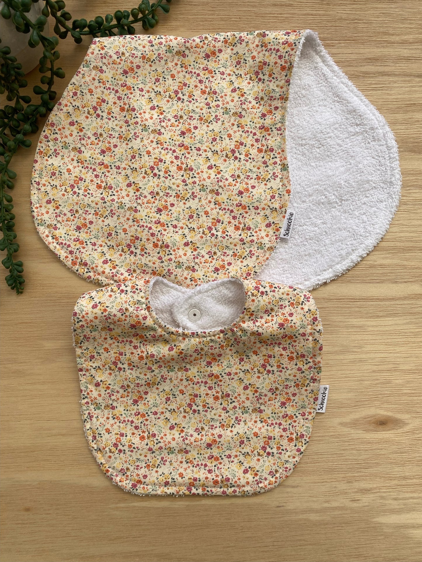 Bib and Burp Cloth Set