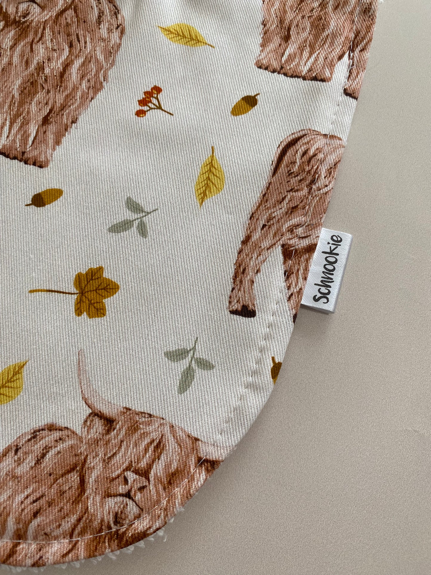 Highland cow Super absorbent Bib